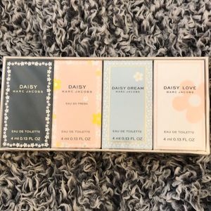 Marc Jacobs Daisy Set